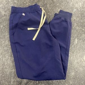 Figs jogger scrubs, medium!